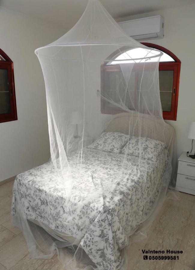 Appartamento Valentine House Deir Hanna Esterno foto